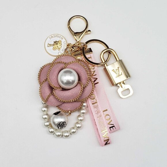 Authentic Louis Vuitton Lock & Key with unbranded Bagcharm, Keycharm, Keychain - Picture 7 of 8